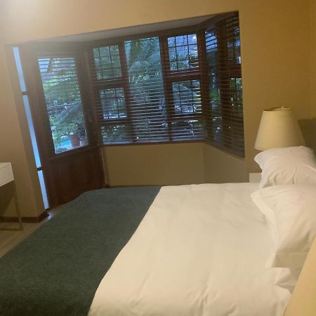 Marina Views Guesthouse Hartbeespoort Luaran gambar