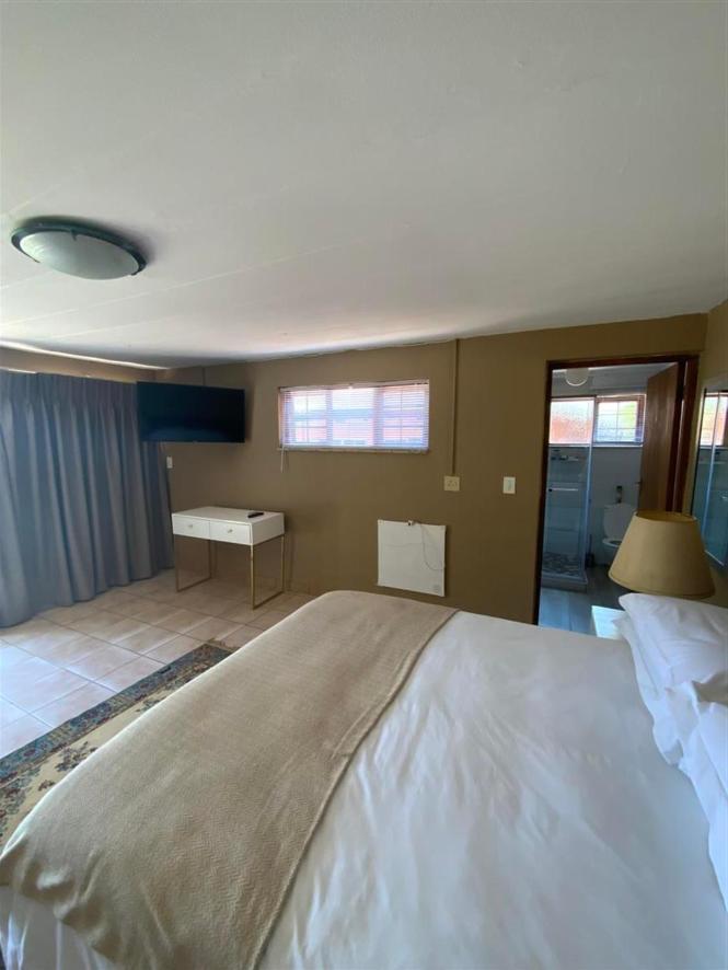 Marina Views Guesthouse Hartbeespoort Luaran gambar