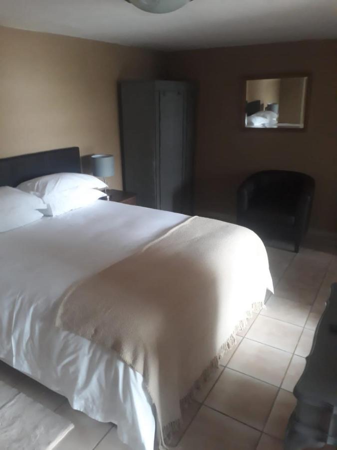 Marina Views Guesthouse Hartbeespoort Luaran gambar
